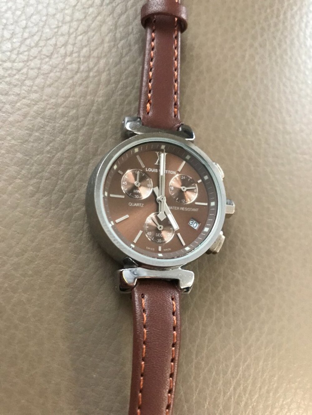 Women watch forparts or repair. Quartz.